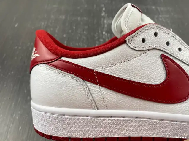 HYPE Low Red Jordan Varsity 1 705329-101 White Retro 0518